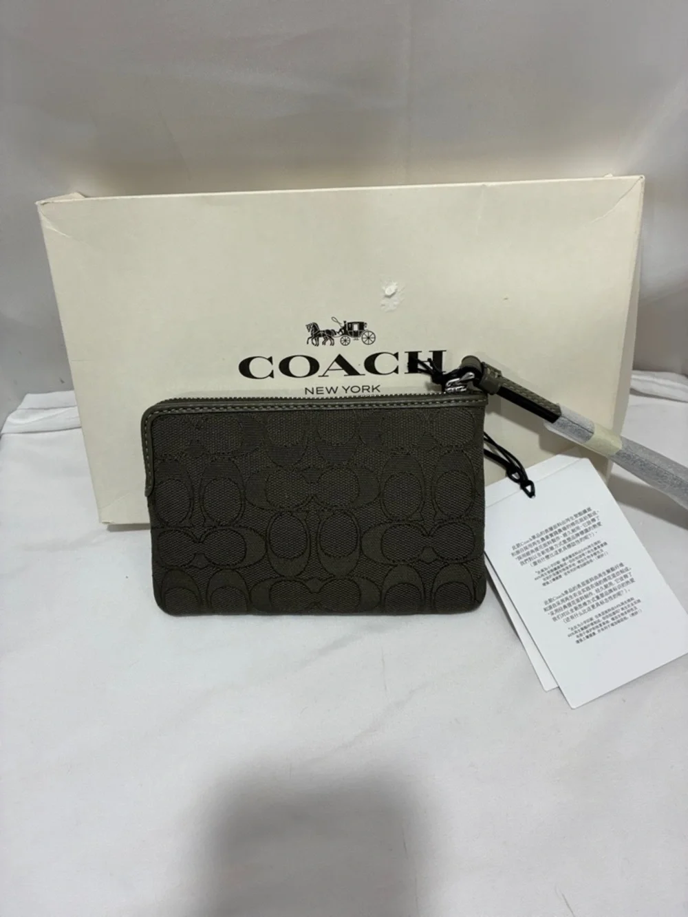 Coach Black Signature Zip Wristlet NWT - Picture 5 of 5